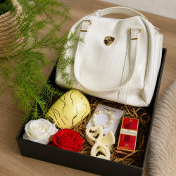 Ivory Elegance Luxe Hamper – Premium Gift Box for Her Sri Lanka